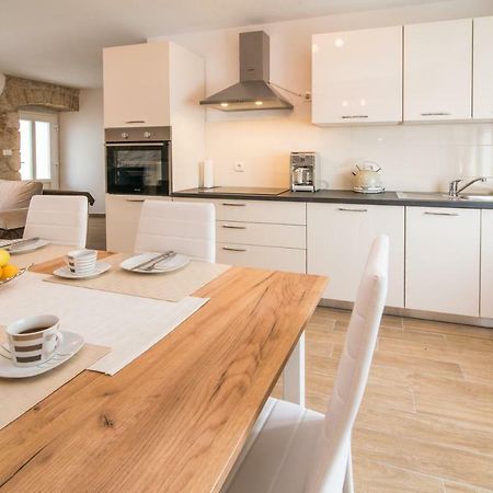 Apartments Tara Врбник Экстерьер фото