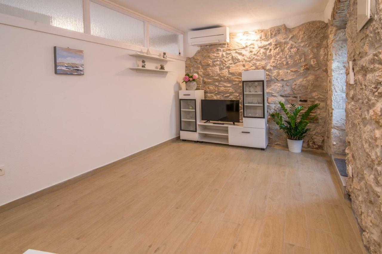 Apartments Tara Врбник Экстерьер фото