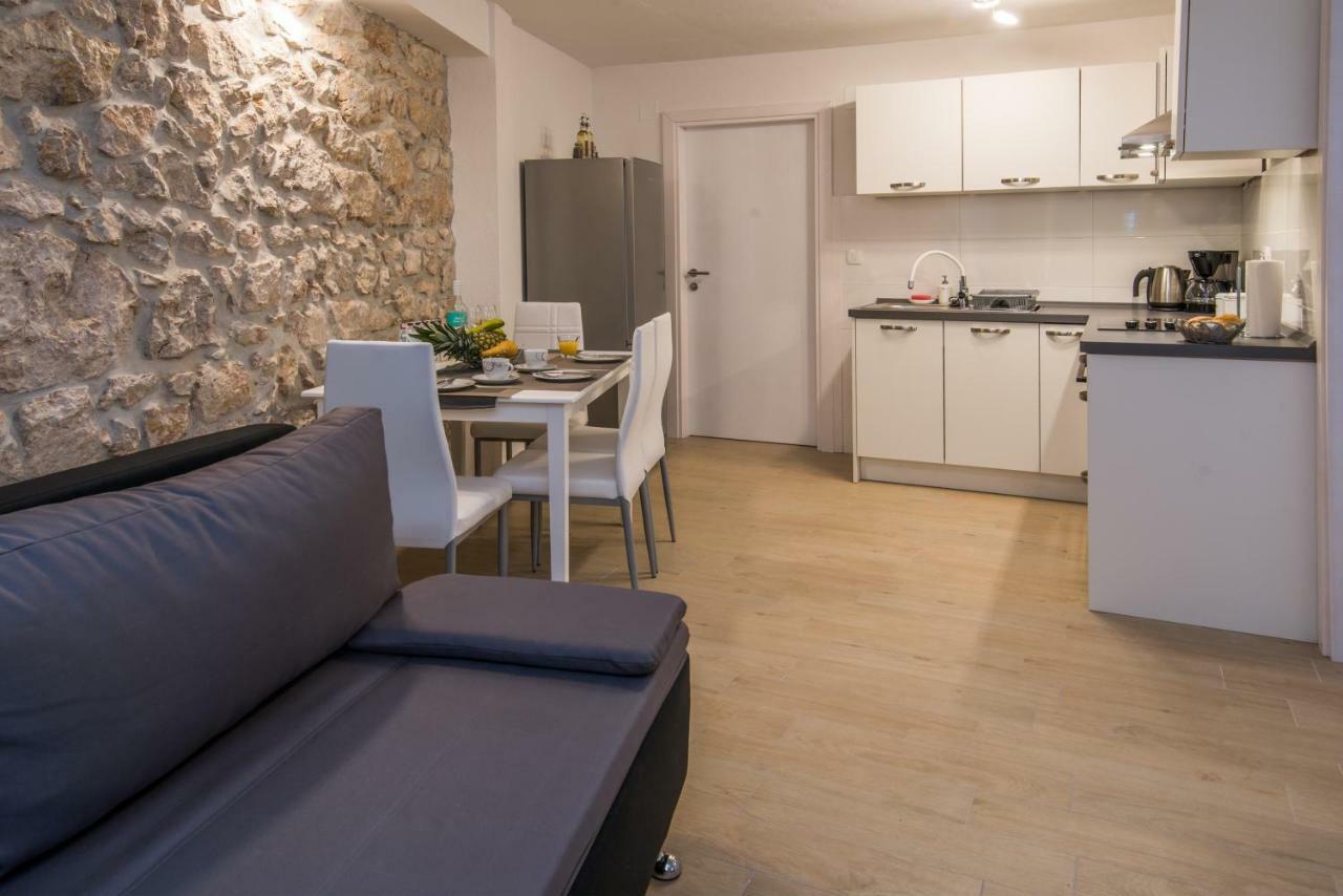 Apartments Tara Врбник Экстерьер фото