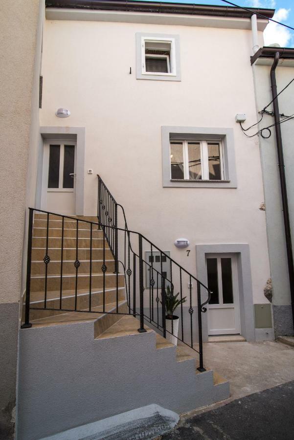 Apartments Tara Врбник Экстерьер фото