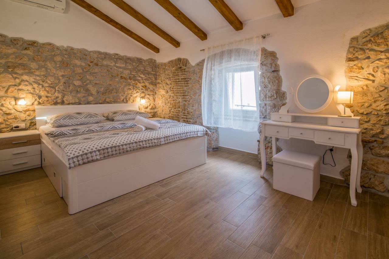 Apartments Tara Врбник Экстерьер фото