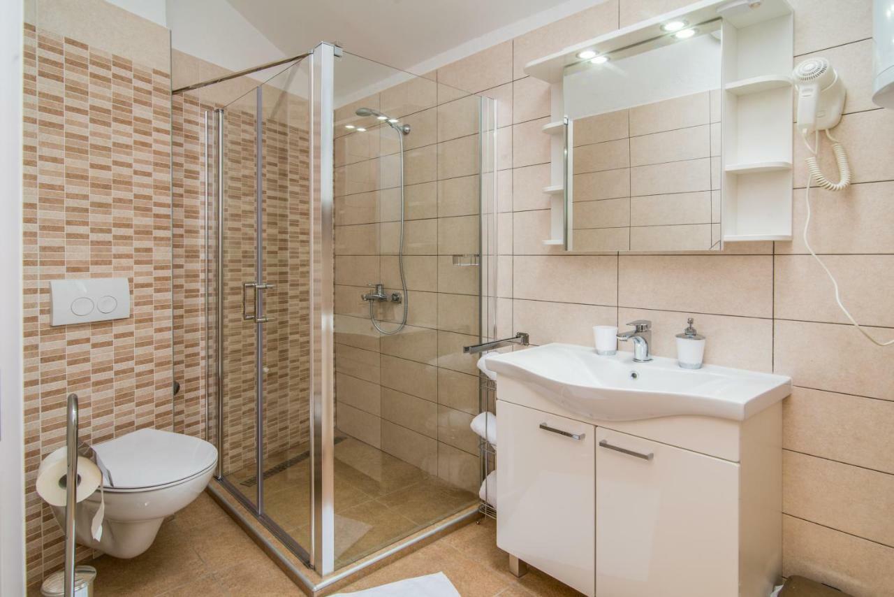 Apartments Tara Врбник Экстерьер фото